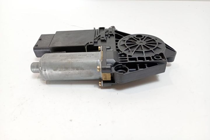 Motoras macara 9776101434203 Volkswagen VW Golf a 4-a generatie