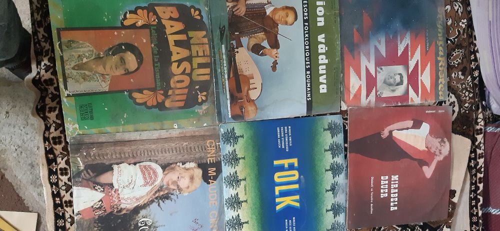 Placi vinil muzica ușoară și populara românească și internationala