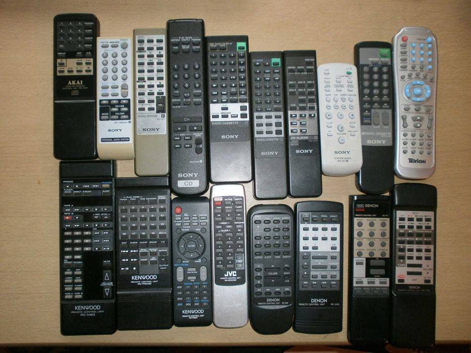 lot telecomenzi diverse