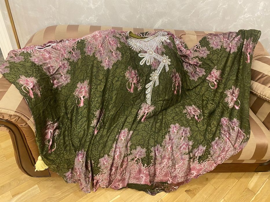 Продам платье вечернее,новое