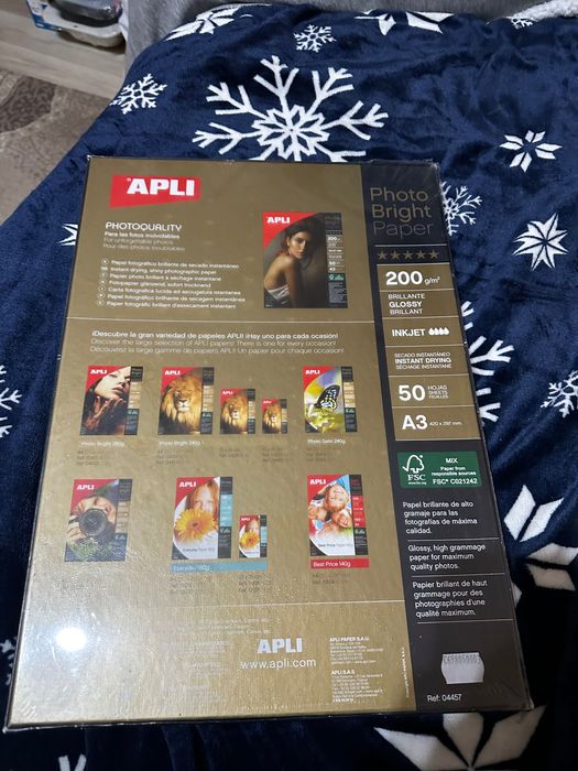 Hârtie foto Apli A3 Photobright (50 foi, 200 g), noi, sigilate.