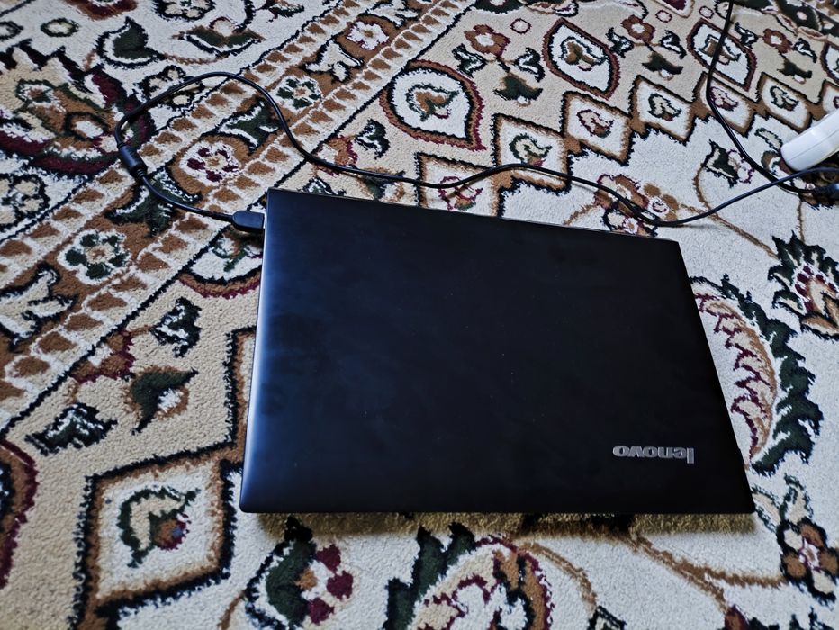 Lenovo ноутбук сатылады