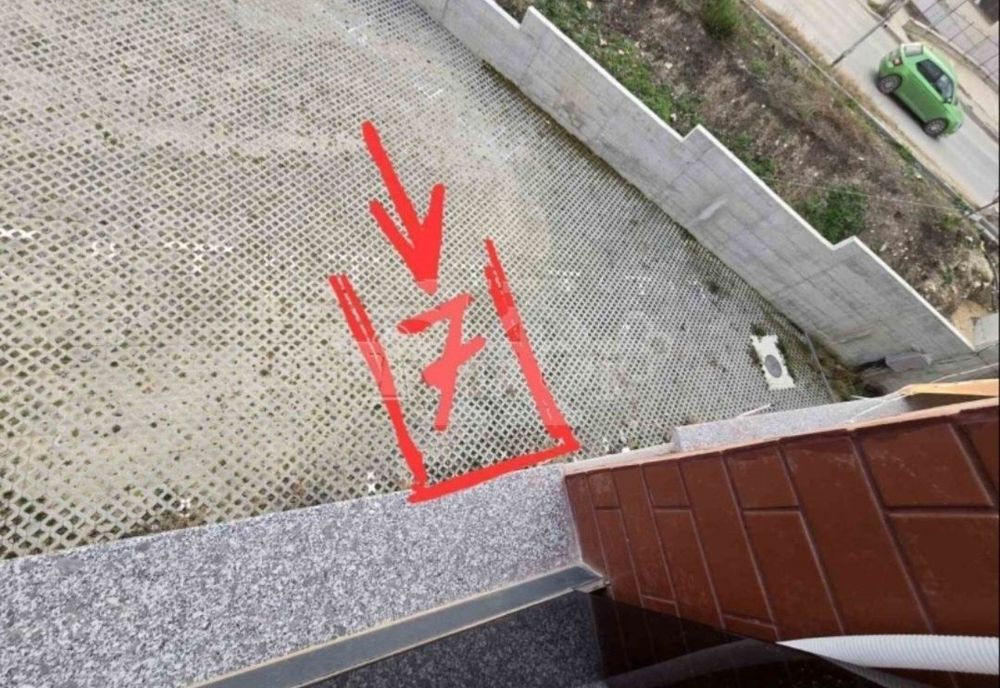 Паркомясто до комплекс Белла Вита