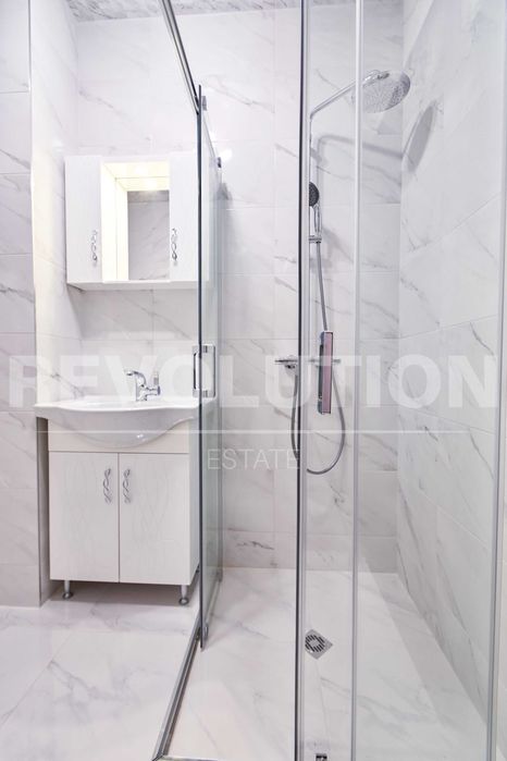 Продава се Тристаен апартамент в София, Витоша - 137 кв.м за 2592 €/кв.м - Снимка #11