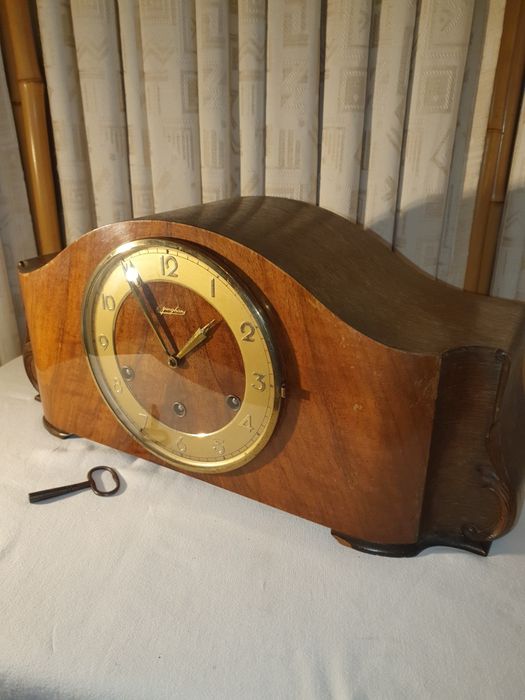 Vând ceas de șemineu mecanic