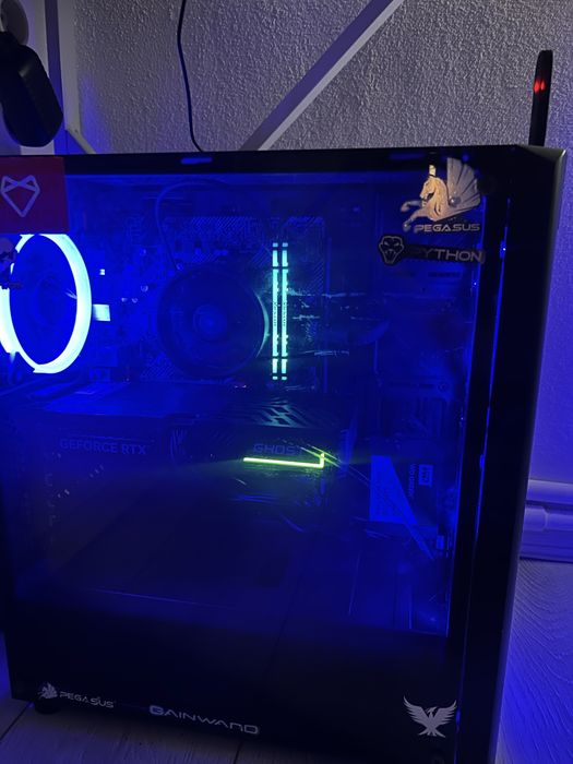 PC Gaming (RTX 5060 8GB, Ryzen 5 5500GT, 16GB RAM) - Rulează orice joc