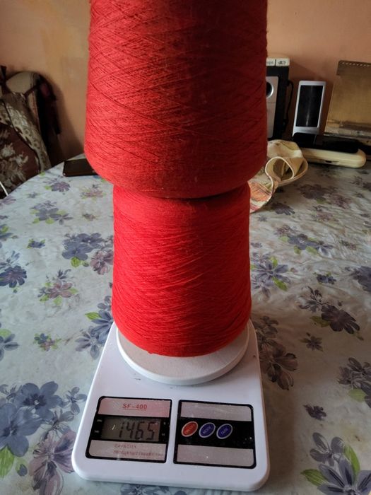 Продам пряжу по две бобины