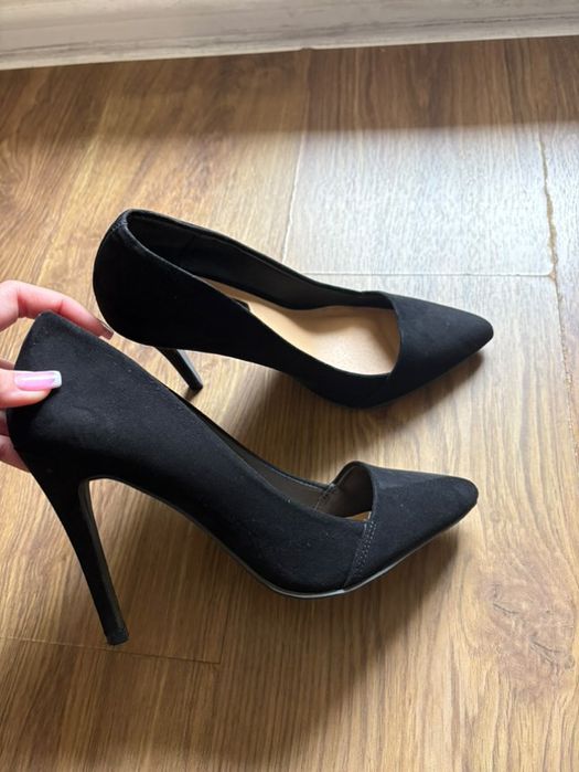 Високи токчета atmosphere