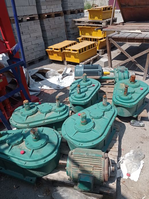 Редуктор на станок для сплитерных блоков бетономешалка гитара