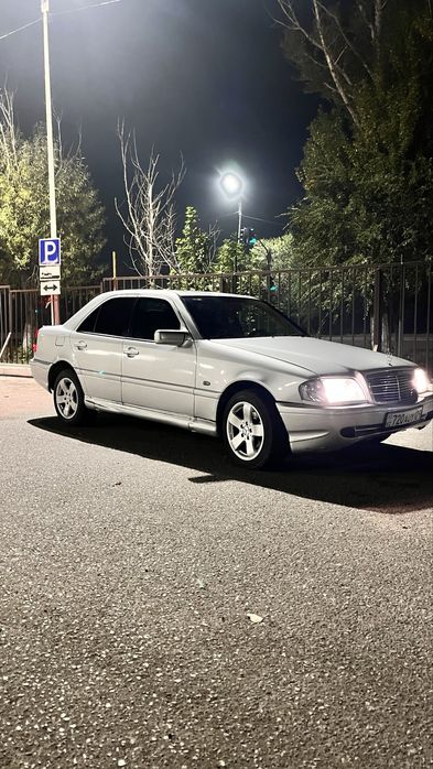 Mercedes-Benz C280 W202