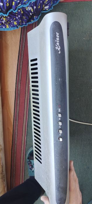 Продам Вытяжку Кайзер