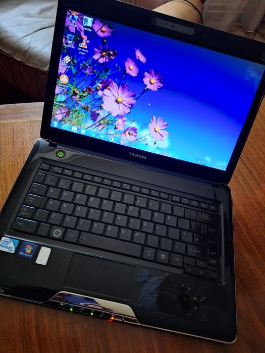 Laptop  TOSHIBA ..