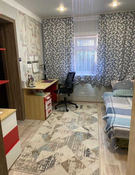 Продается детский спальный гарнитур