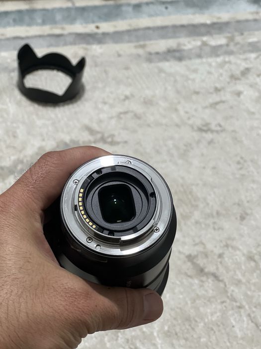 Sony 18-105 F4 G master обектив