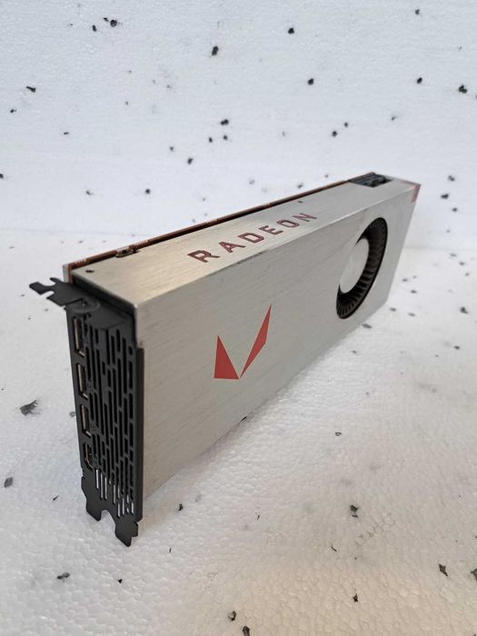 Видео карта Sapphire Radeon RX VEGA 64 8GB Limited Edition