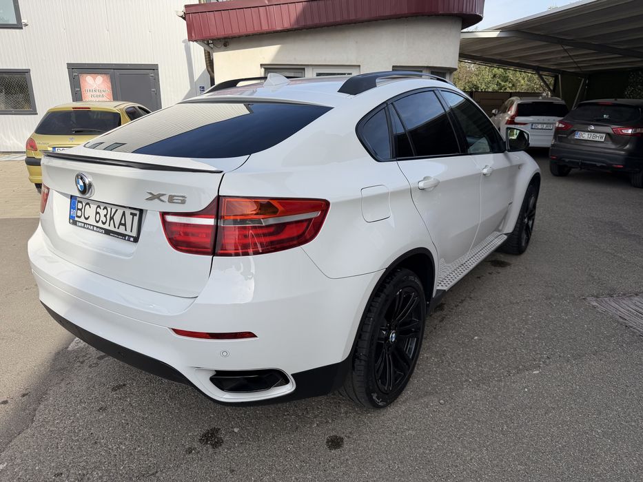 Bmw x6 3,0d. 2014.