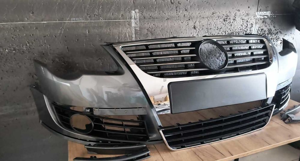 Bara fata VW Passat B6 2005-2010 cu grile Radiator, Bandouri Gri LA7T