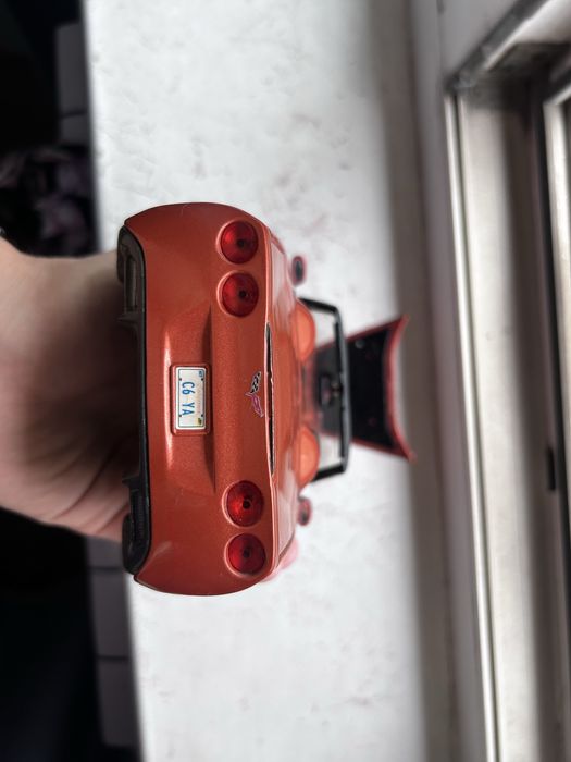 Машинка hot wheels Corvet