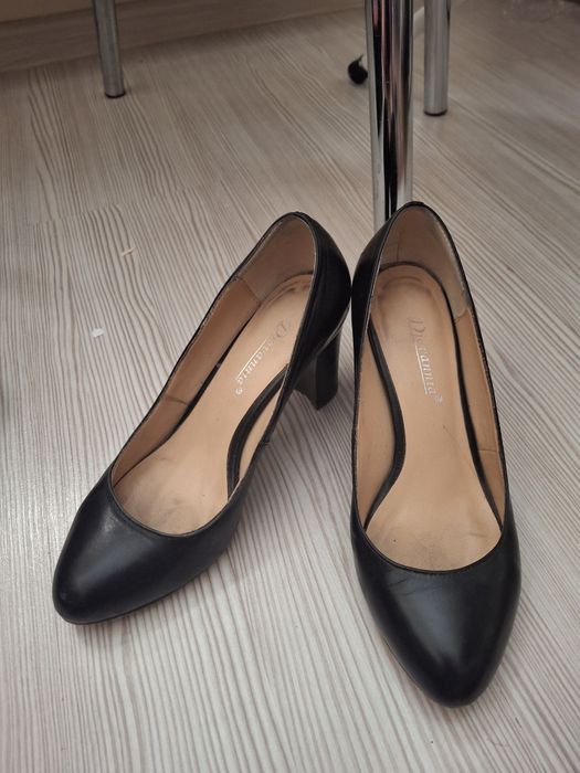 Продается Женская обувь