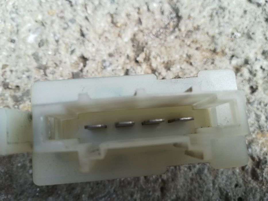 Peugeot Пежо 207 вентилатор моторче мотор реостат радиаторче парно