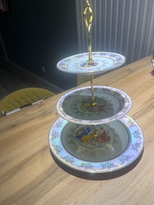 Этажерка Мадонна