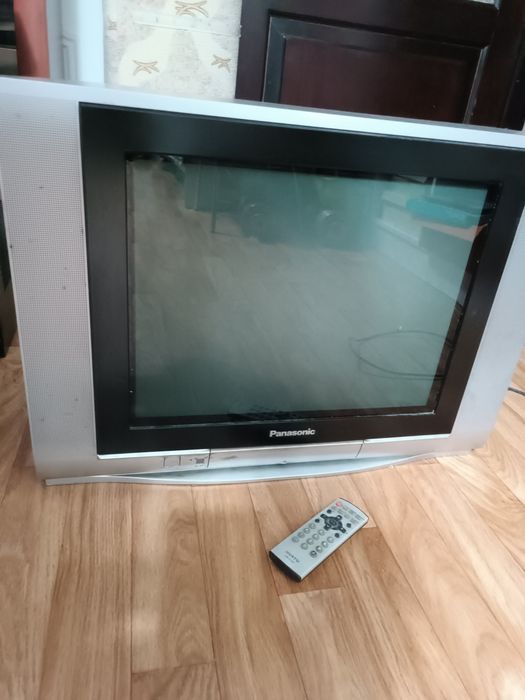 Телевизор Panasonic диагональ 52см бу рабочий