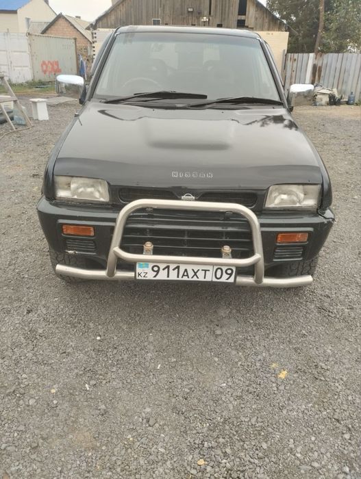 Продаю ниссан мистрал