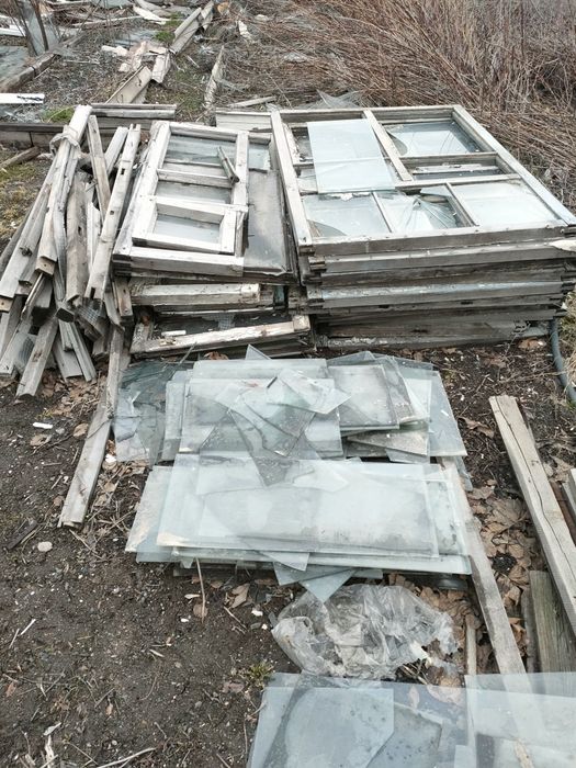 Оконные рамы , б/у