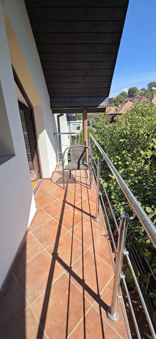 Casă spațioasă cu 4 camere, Birou & Garaj la demisol