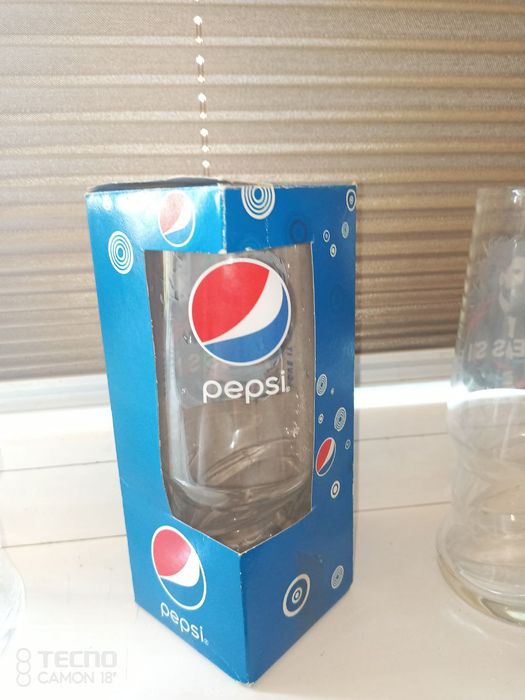 Продаётся Pepsi стаканы 2018 года, есть 3 штуки KELISHTIRIB BERILADI
