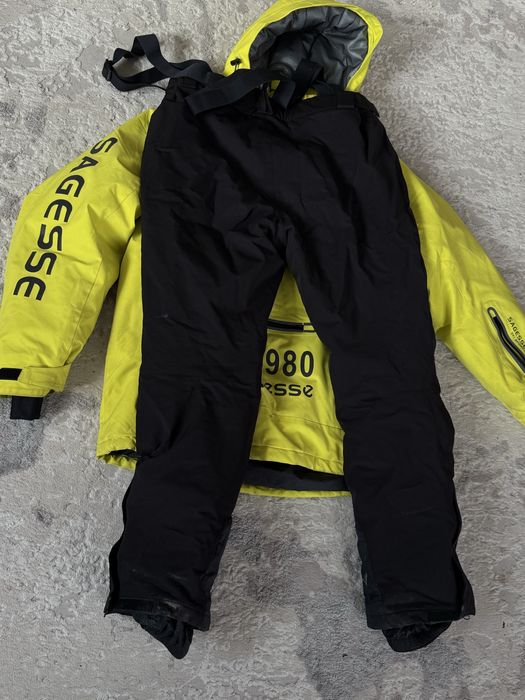 Горнолыжный костюм