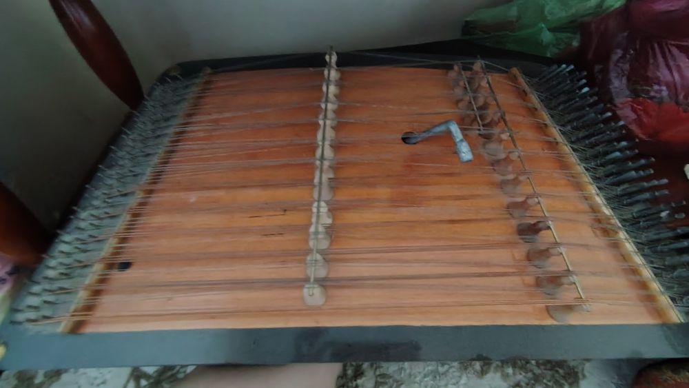 Musiqa asboblari sotiladi