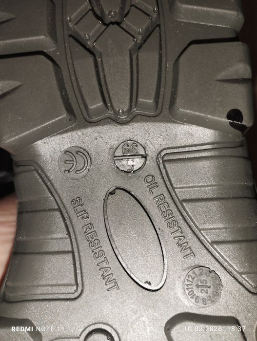 ботинки зимние, рабочие 39.5 размера