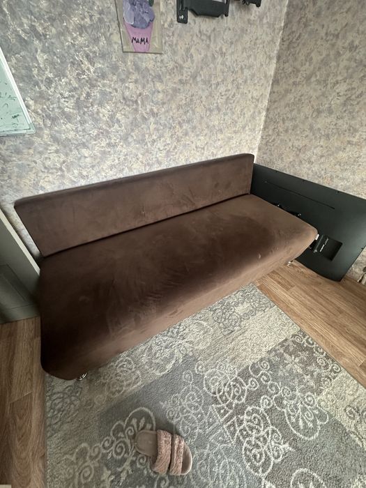 Продам два дивана