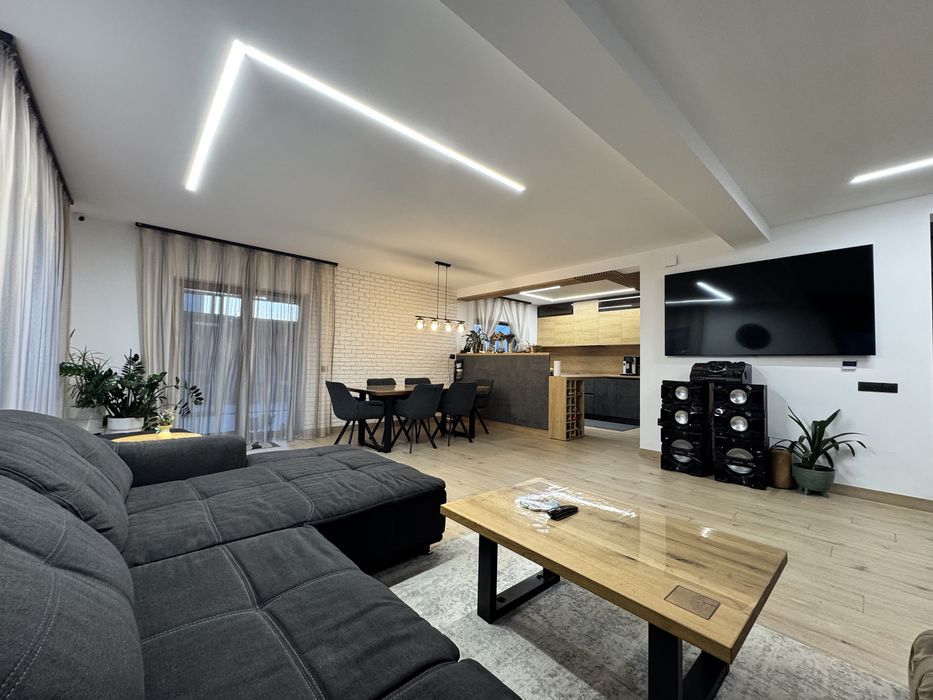 Casa mobilata, utilata- 184 mp utili, teren 500mp