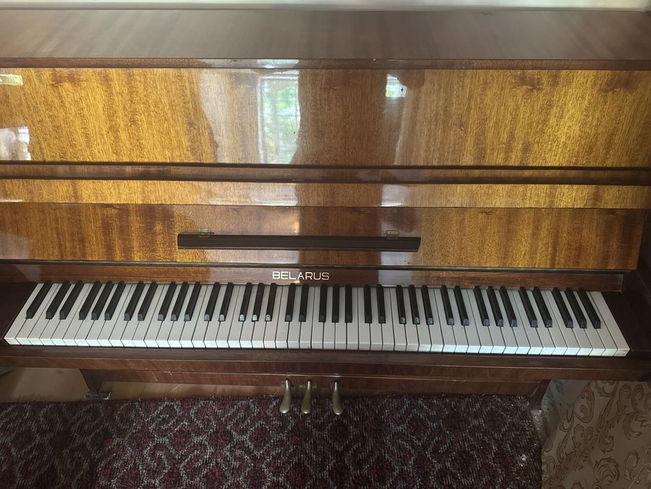 Pianino Belorus holadi ideal deyarli ishlatilmagan