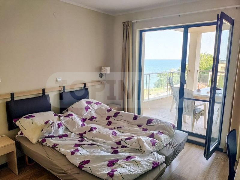 Продава се Двустаен апартамент в Бяла - 80 кв.м за 857 €/кв.м - Снимка #7