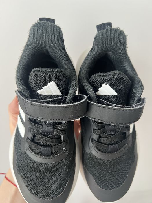 Adidas kids кроссовки