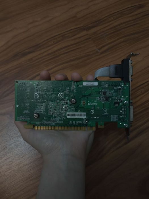 Видеокарта  Nvidia GeForce GT 430