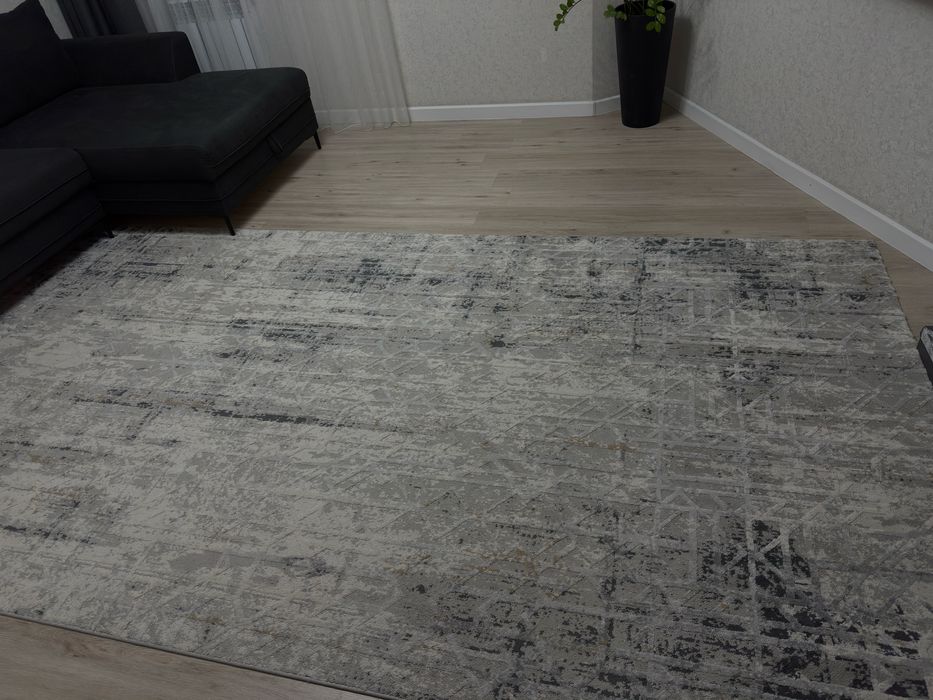 продам ковер 2*4