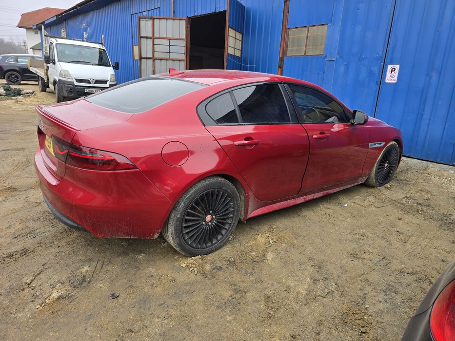 Dezmembrez jaguar xe 2.0 diesel Manual