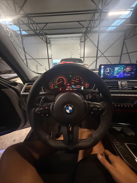 Volan BMW M Tesit /Plat cu Padele si piele Nappa , airbag Original  Seria F si E