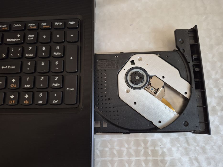 Продам Ноутбук Lenovo G575