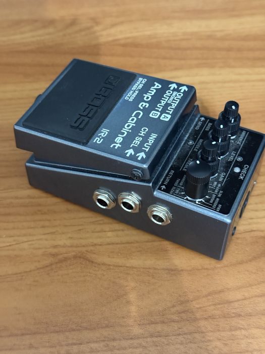 Продам гитарную педаль Boss IR-2 Amp and Cabinet