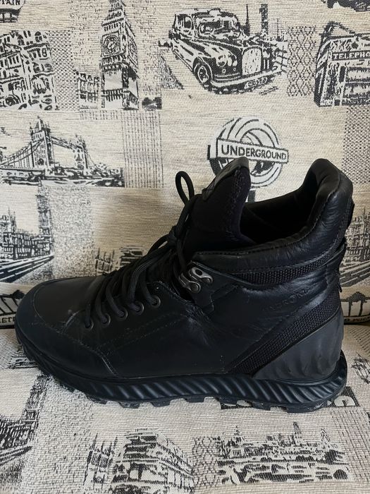 Продам мужские ботинки ecco оригинал