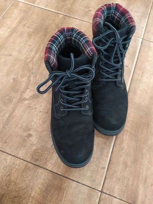 Дамски черни боти