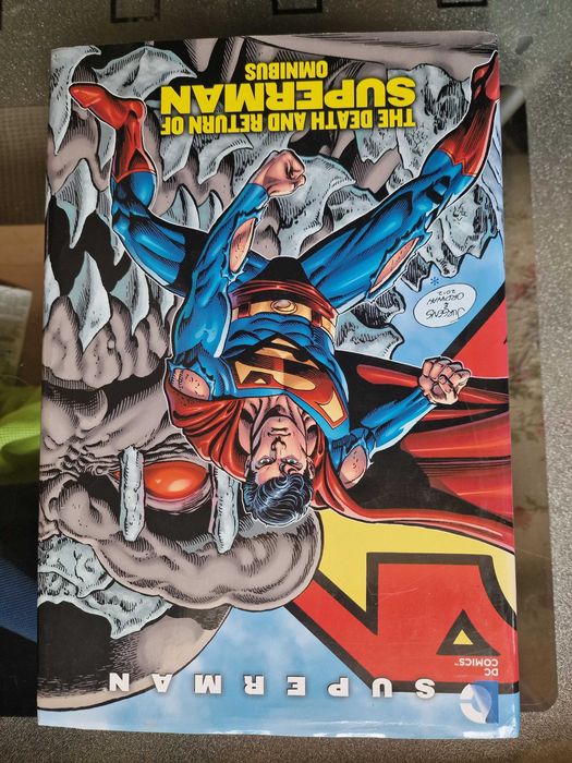 Продавам комикси omnibus DC, Marvel, Image, Vertigo, etc.