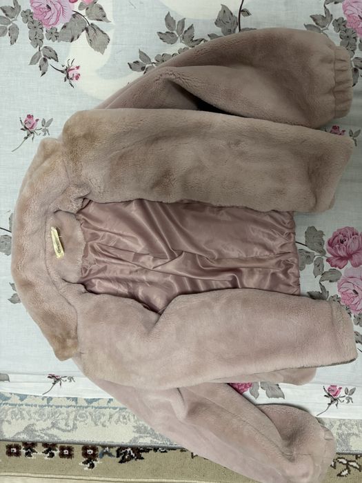 Продам шубу женскую
