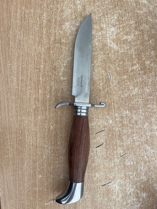 Кованный нож 95*18