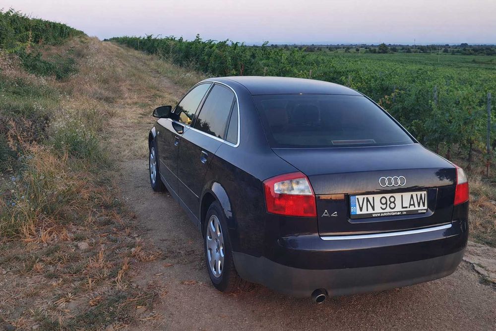 AUDI A4 2002 — imagine 3